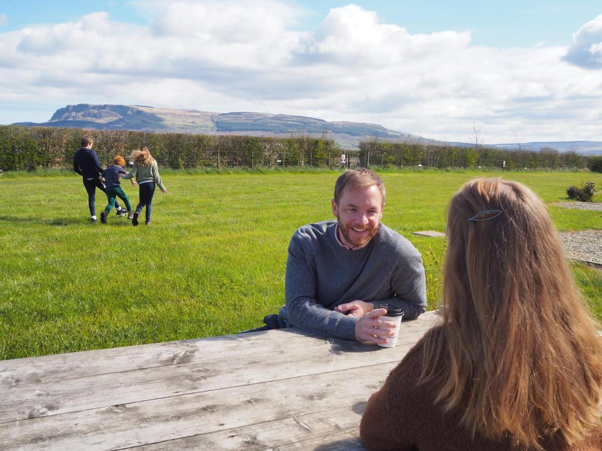 Hotel Carrowmena School House & Glamping Limavady Zewnętrze zdjęcie