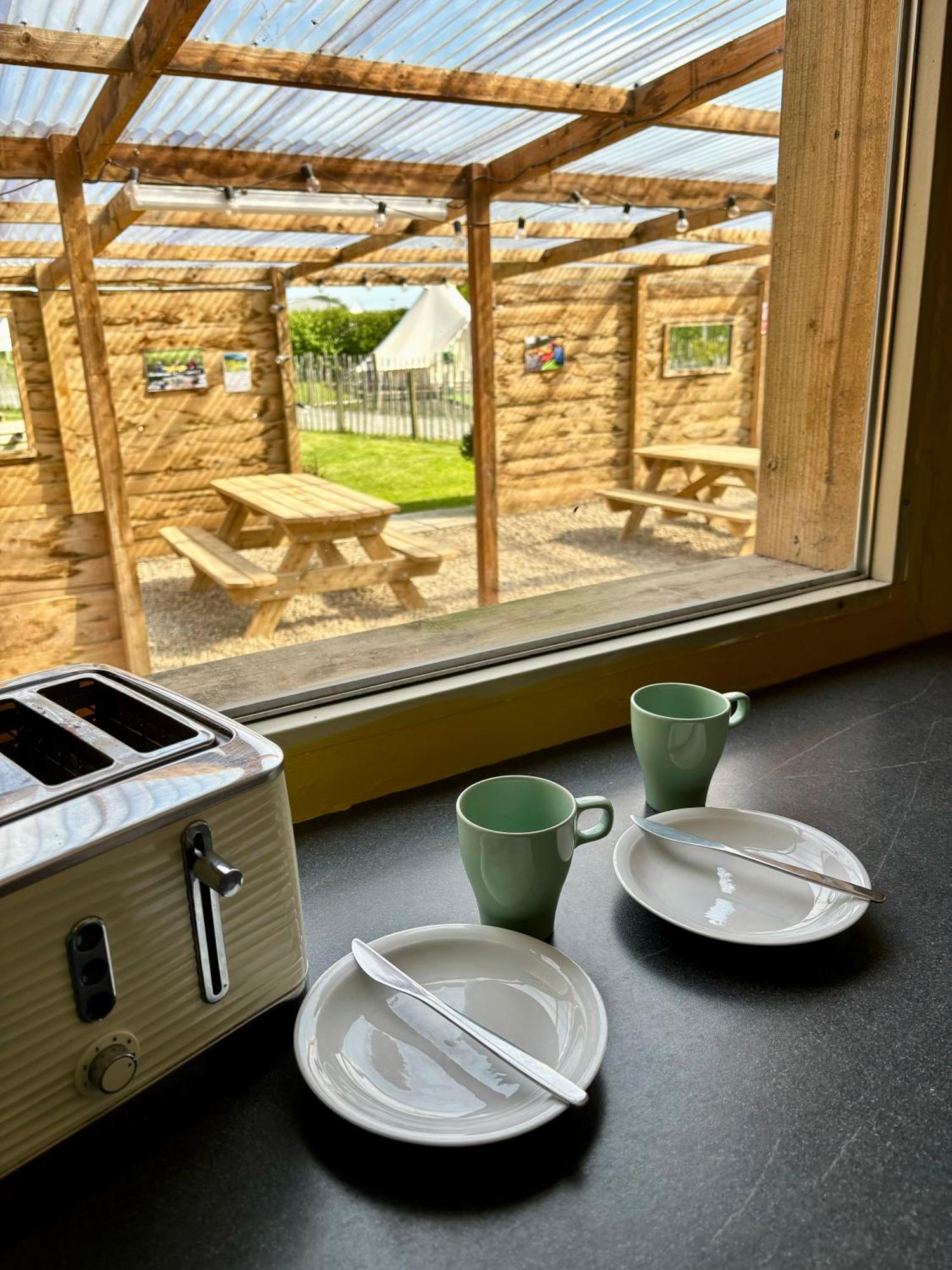 Hotel Carrowmena School House & Glamping Limavady Zewnętrze zdjęcie